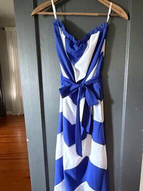Gorgeous Maxi - Small and Strapless with Pockets